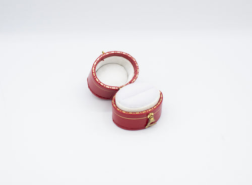 Mini Oval Leatherette Red Box